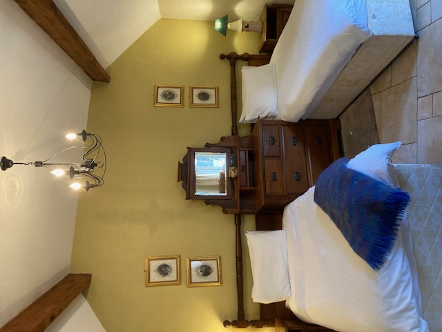 Twin Bedroom 1